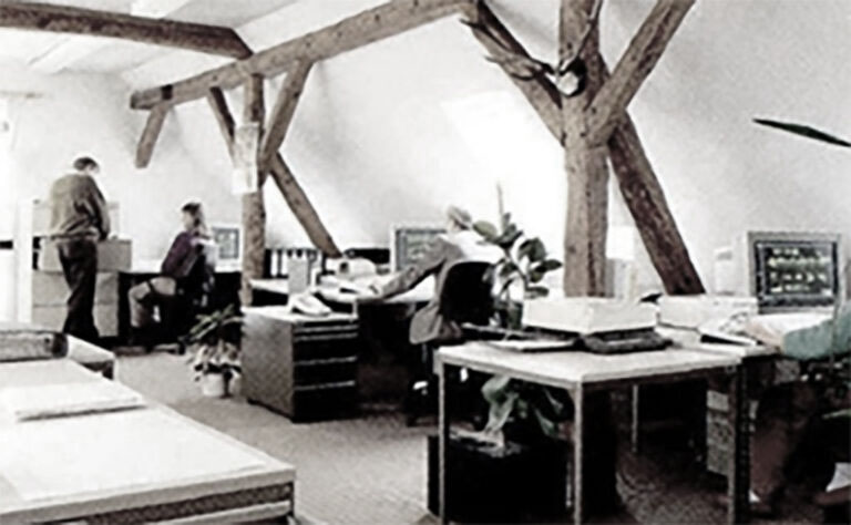 NERAK-Historie-1987-Gruendung-Dachboden-768x474-sep